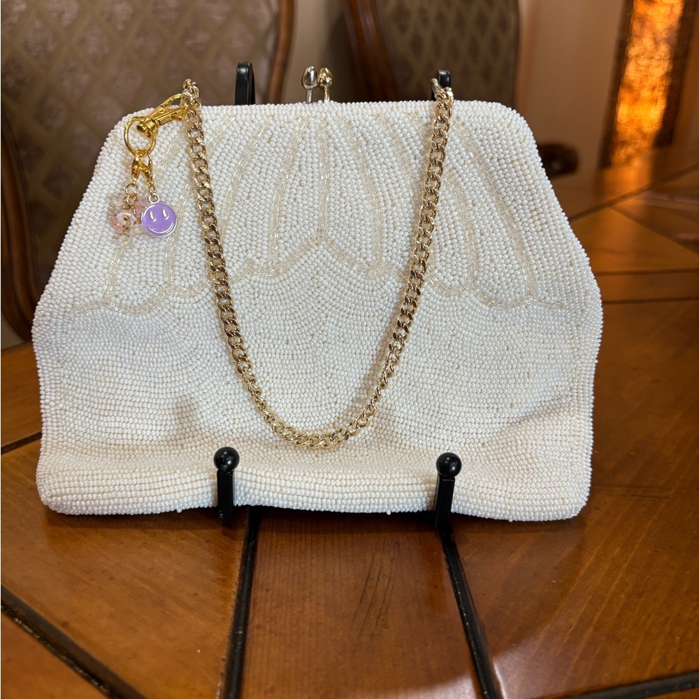 1950-1960 Elegant White Beaded Clutch made in Japan.